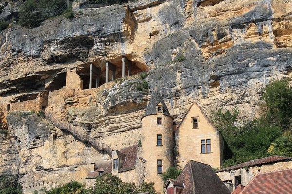 Pourquoi choisir un camping avec parc aquatique pour ses vacances en Dordogne ?